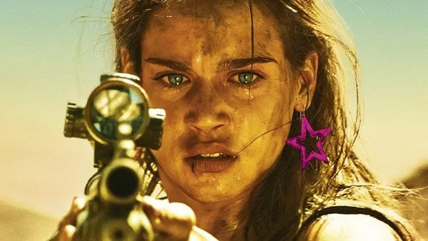 Revenge: Cuando el thriller de venganza se convierte en un manual de supervivencia femenina (y en un desastre de guion)